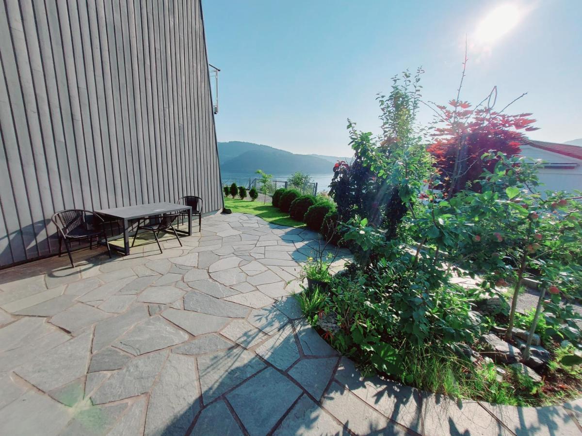 Bjornestrand Fjordside View Bergen Exterior photo