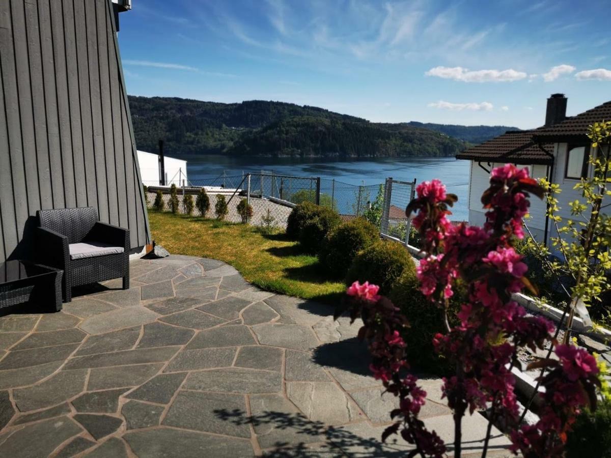 Bjornestrand Fjordside View Bergen Exterior photo