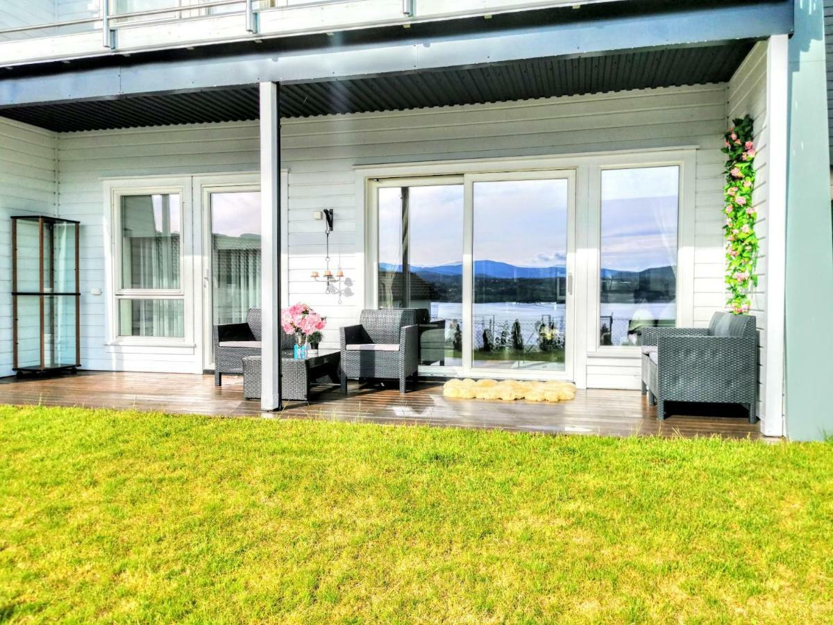 Bjornestrand Fjordside View Bergen Exterior photo